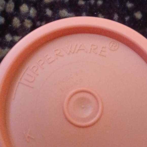 4/$30 New Orange Tupperware Measuring 2 oz. Glasses - Set of 3 & Lids - Picture 5 of 7